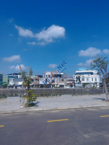 Nhà mặt tiền, view công viên, diện tích lớn  trung tâm Thanh Khê, giá giảm sâu