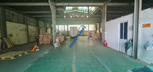 Cho thuê kho xưởng ở Triều Khúc, Tân Triều, Hà Nội. Diện tích 250m. Đường xe container đỗ cửa .