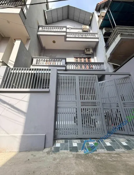 CHO THUÊ NHÀ 3 TẦNG - Ô TÔ ĐỖ SÂN tại PHÚ THƯỢNG, TÂY HỒ, HÀ NỘI- GIÁ 15TR/ THÁNG