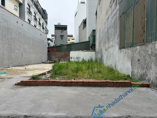 Bán chung cư Thượng thanh NO15C- Lô  góc - 60m 2 ngủ 2,95 tỷ(TL)