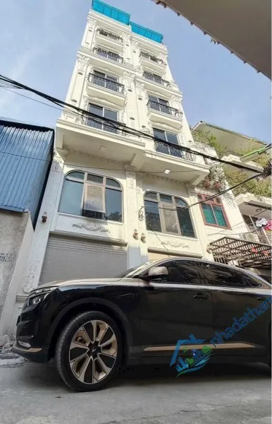 Bán nhà Ngọc thụy 11 tỷ 40m ô tô gara,thang máy,sổ đỏ Long Biên
