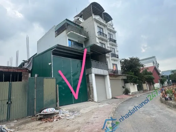Bán Nhà Bát Khối 11 tỷ 86m ô tô đỗ cửa,vỉa hè view hồ