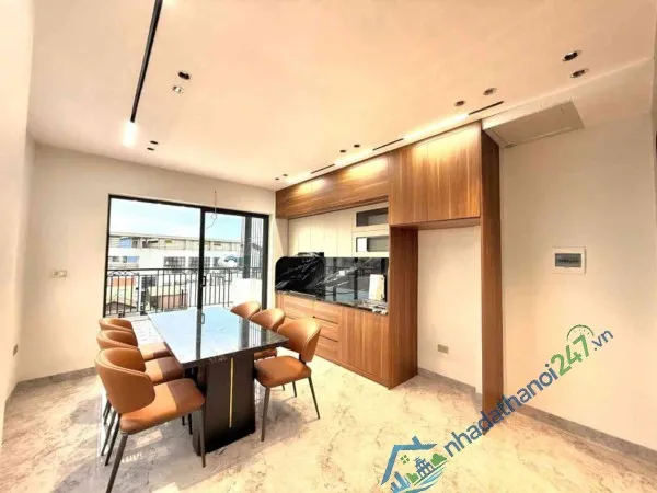 Bán Nhà Bát Khối 11 tỷ 86m ô tô đỗ cửa,vỉa hè view hồ