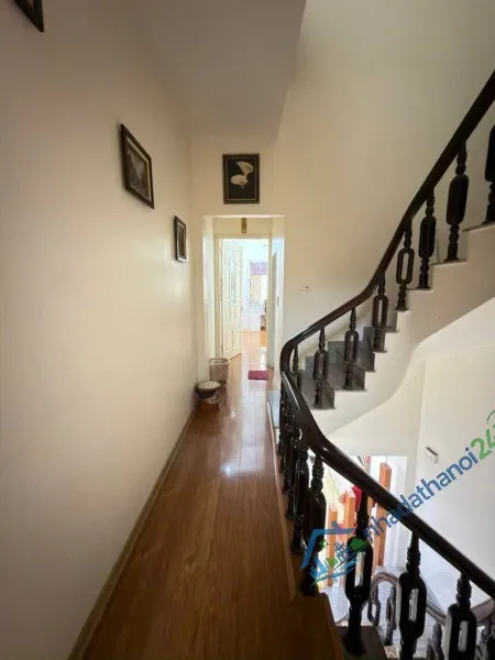 Bán nhà riêng Tựu Liệt, Hoàng Mai dưới 8.7 tỷ. Lô góc, ô tô. Kinh doanh tốt. 42m2