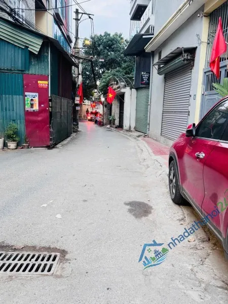HÀNG HIẾM BÁN ĐẤT NGUYỄN VĂN LINH, LONG BIÊN  SAU 1 NHÀ RA Ô TÔ TRÁNH  KHU VỰC ĐANG PHÁT TRIỂN