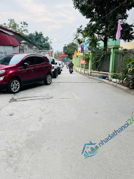 HÀNG HIẾM BÁN ĐẤT NGUYỄN VĂN LINH, LONG BIÊN  SAU 1 NHÀ RA Ô TÔ TRÁNH  KHU VỰC ĐANG PHÁT TRIỂN