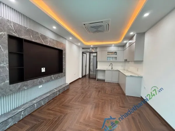 Bán nhà đẹp Hoa Lâm, Long Biên. Thang máy, Ô tô 45m2, 5 tầng Dưới 9.8 tỷ