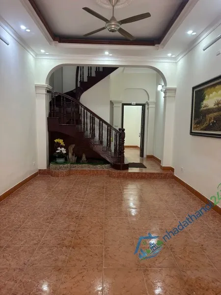 CHO THUÊ NHÀ 240M² – KIM ĐỒNG, TƯƠNG MAI, HOÀNG MAI – 26 TRIỆU/THÁNG