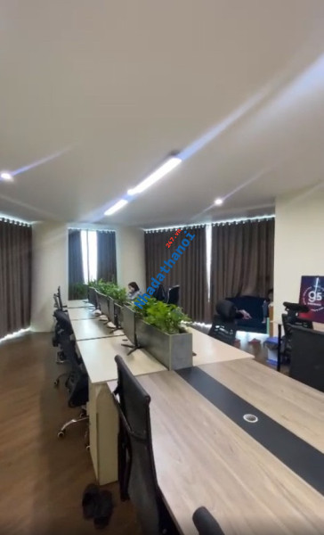 Chính chủ cần bán hoặc cho thuê căn hộ 145 m2 tại toà tháp doanh nhân số 1 Thanh Bình Văn Mỗ Hà