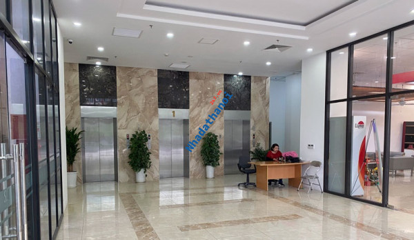 Cho thuê văn phòng logistic, du lịch tại tòa Sao Mai, Lê Văn Lương, 185m2 full nội thất đẹp, giá rẻ