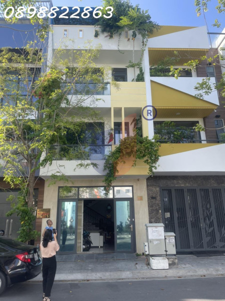 Nhà bán 4.2x15m 3 lầu hẻm 8m đường Tân Hương quận Tân Phú chỉ 6.950 tỷ