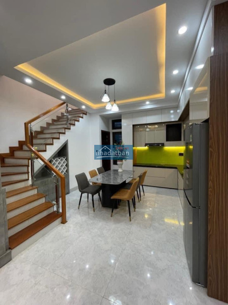 BÁN NHÀ MỚI TINH, Chỉ 8.X Tỷ, Huỳnh Tấn Phát 100m2, 4 Tầng
