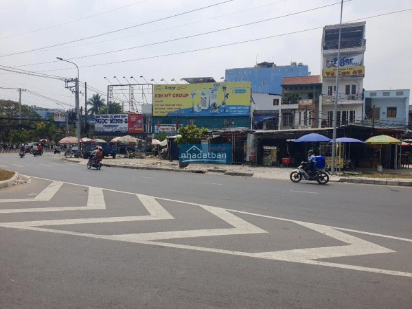 Ngộp nặng , Bán đất MTKD đường Nguyễn Văn Linh, Quận 7, diện tích 5,5 x 12
