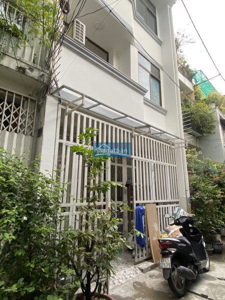 Bán nhà hẻm liền kề Nguyễn Cảnh Chân, quận 1, 4 tầng, giá nhẹ để đầu tư, 8