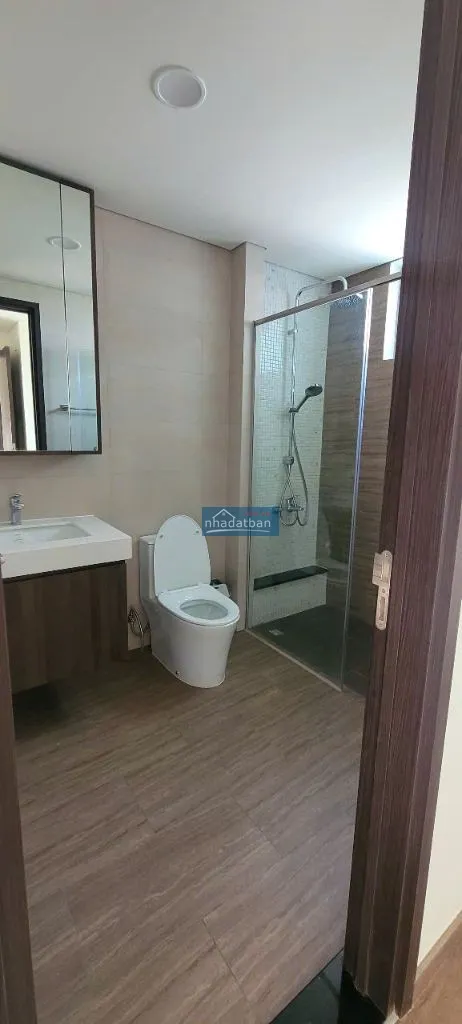 Cho thuê 3pn2wc - giá 18 triệu/tháng nội thất cơ bản - celesta rise