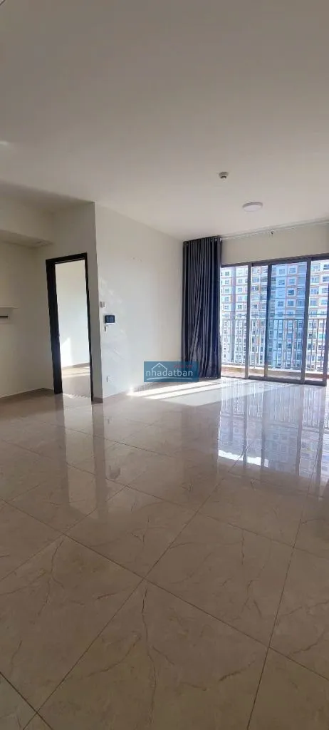 Cho thuê 3pn2wc - giá 18 triệu/tháng nội thất cơ bản - celesta rise