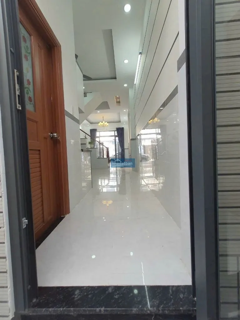 Bán gấp nhà mới xây full nội thất đường số 8 linh xuân thủ đức,tphcm,lh0909428959.