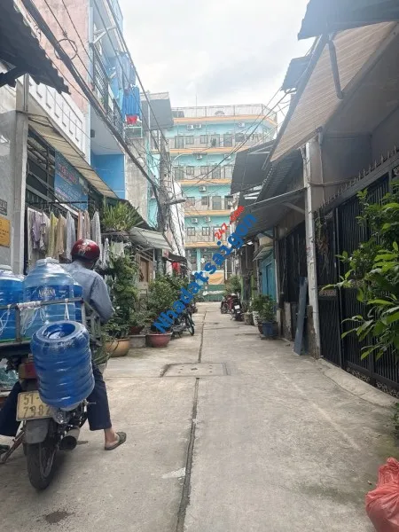 Nhà Lê Văn Quới Hẻm xe hơi 2 Tầng thông tứ tung chỉ 4.x Tỷ