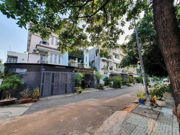 CHO THUÊ KHO XƯỞNG LÊ THỊ RIÊNG – QUẬN 12 - 600M² – 45TR/THÁNG!
