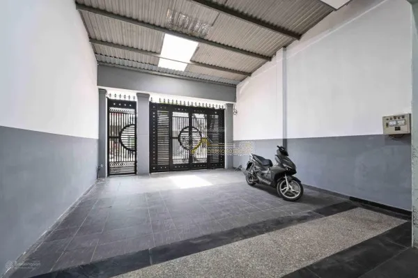 KHO XƯỞNG 1.000M² – ĐÔNG HƯNG THUẬN, QUẬN 12  MÁI CAO 8M – ĐIỆN 3 PHA