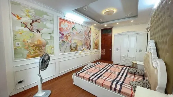 CHO THUÊ NHÀ HÀO NAM – ĐỐNG ĐA  40M² × 5 TẦNG  17,5 TRIỆU/THÁNG