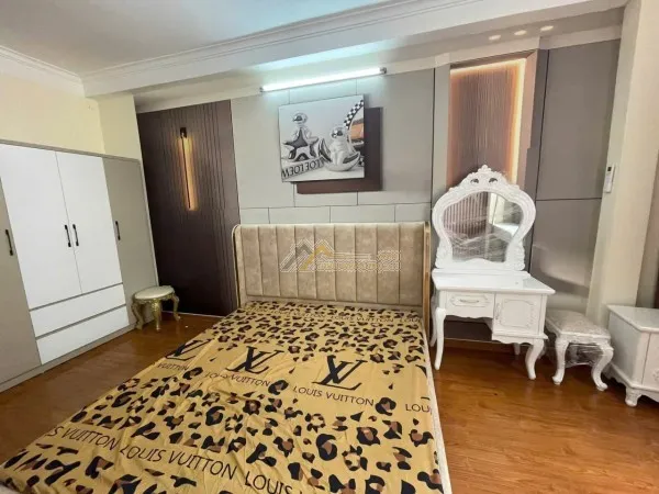 CHO THUÊ NHÀ HÀO NAM – ĐỐNG ĐA  40M² × 5 TẦNG  17,5 TRIỆU/THÁNG