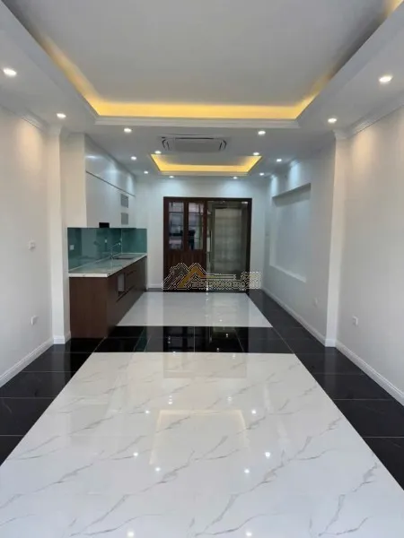 CHO THUÊ NHÀ MẶT PHỐ KHƯƠNG ĐÌNH – THANH XUÂN  7 TẦNG  THANG MÁY  36 TRIỆU/THÁNG