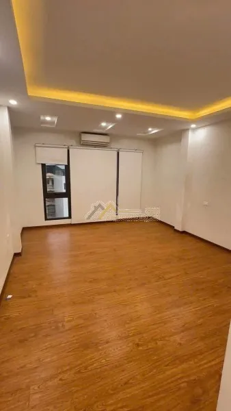 CHO THUÊ NHÀ LIỀN KỀ YÊN HÒA – CẦU GIẤY  80M² × 6 TẦNG  THANG MÁY  35 TRIỆU/THÁNG