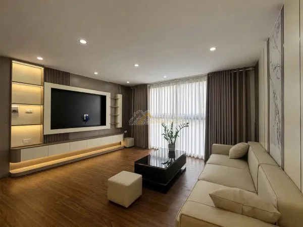 CHO THUÊ NHÀ NGUYÊN CĂN TRƯƠNG ĐỊNH  6 TẦNG  THANG MÁY  3PN  18 TRIỆU/THÁNG