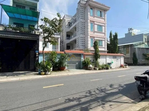 CHO THUÊ NHÀ XƯỞNG HÓC MÔN – 898M² – GIÁ CHỈ 45 TRIỆU/THÁNG!