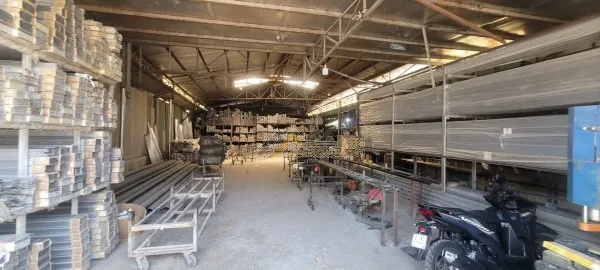 KHO XƯỞNG 1.575M² NGUYỄN VĂN QUÁ – XE CONTAINER ĐI ĐÊM – GIÁ CHỈ 90TR