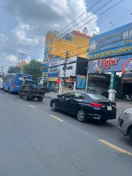 XƯỞNG HÓC MÔN – 1.000M² – CHỈ 29 TRIỆU/TH  – XƯỞNG ĐẸP – XE CONTAINER RA VÀO!