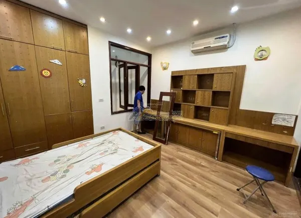 CHO THUÊ NHÀ 4 TẦNG HOÀNG VĂN THÁI – THANH XUÂN