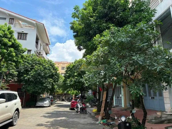 CHO THUÊ NHÀ MẶT PHỐ NGUYỄN LÂN – THANH XUÂN  70M²/SÀN × 4 TẦNG  MT 7M  THANG MÁY  30 TRIỆU/THÁNG