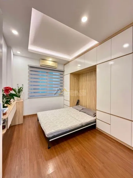 cho thuê nhà Nguyên Căn Hồng Tiến 4 tầng 4 gủ full NT 15tr/tháng