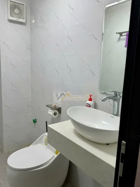 Cho thuê nhà Nguyên Căn Thạch Cầu Long Biên 90m 2 ngủ 2 VS Full NT 6tr/tháng