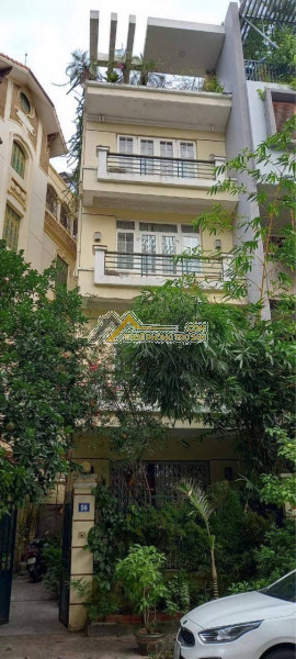 Cho thuê nhà riêng phố giảng võ, dt 70 m x 5 tầng, ngõ rộng 2 ô tô, nhà full đồ, giá 28 triệu