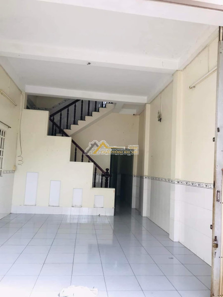 Cho thuê nguyên căn nhà 1 trệt 1 lầu 2 phòng ngủ gần ngã 7, tp sa đéc, đồng tháp.