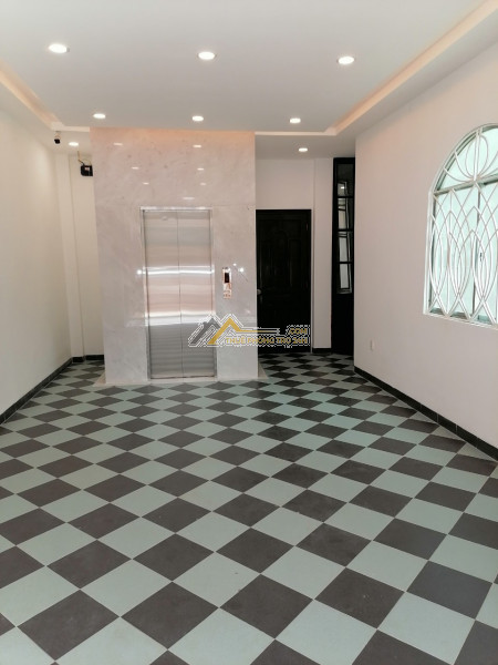 Nhà cho thuê mặt tiền pasteur, p.8, q.3. dt:4x17 1trệt 5lầu. giá 100tr/th