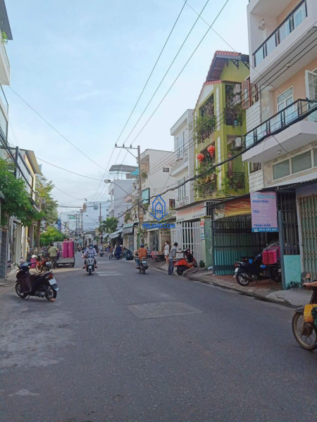Bán nhà mặt tiền kinh doanh đường Đồng Nai - Nha Trang giá rất tốt. LH 0935816939 - Hoa