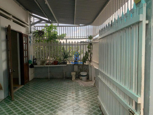 Bán gấp nhà cấp hẻm đường Nguyễn Khuyến P.Vĩnh Hải, Nha Trang, - Gần chợ ủy ban trường học
