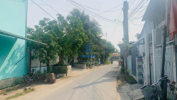 Lô đất 2 mặt tiền đường nhựa trục chính xã Vạn Bình, thích hợp đầu tư kinh doanh