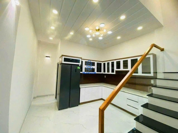 Nhà đẹp full nội thất tại phường Phước Long Tp Nha Trang, bán kính 500m đầy đủ tiện ích