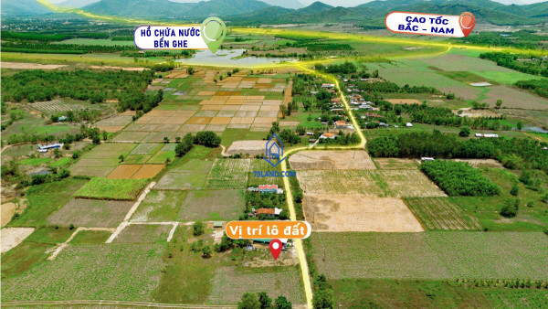 Cần bán lô đất đẹp mặt tiền đường trục chính Tân Quang, Ninh Quang, Tx.Ninh Hoà