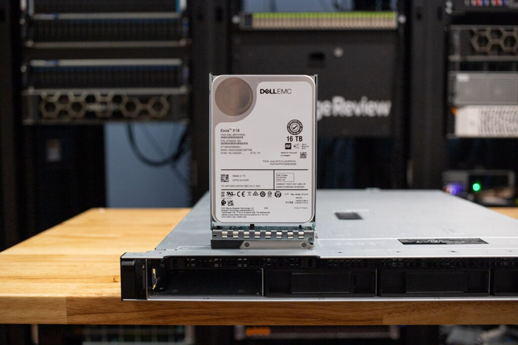 Thiết kế Dell PowerEdge R360
