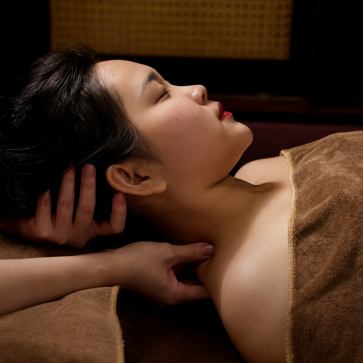 Gội đầu dưỡng sinh và Massage Cổ-Vai-Gáy