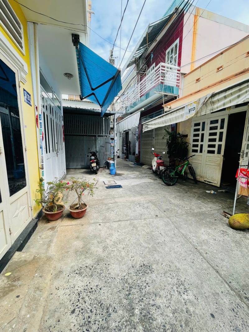 Nhà hẻm daisu thông Trương Công Định, gần biển Bãi Trước -3PN -2WC - Chỉ 3,1 Tỷ