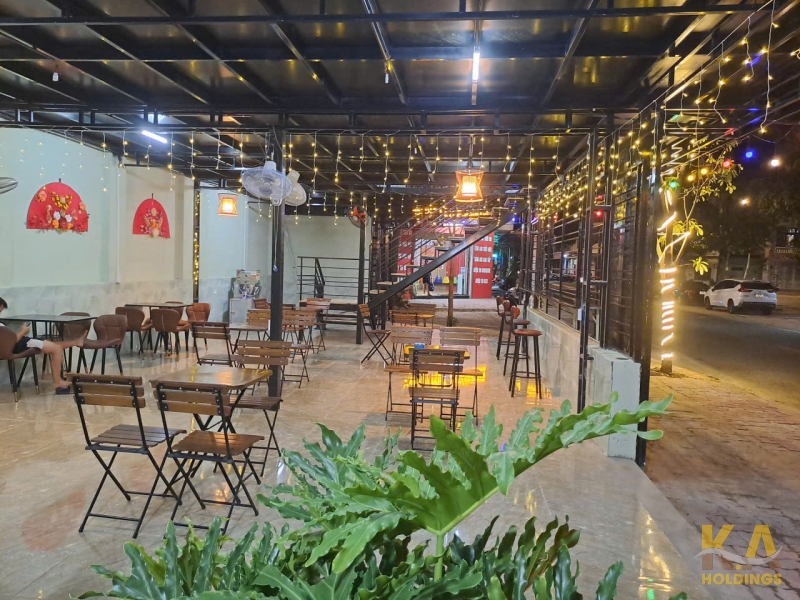 Sang quán caffee (lô góc) mặt tiền Đối Diện công viên ở KĐT Chí Linh (SEAVIEW) - Giá 13 Triệu/tháng