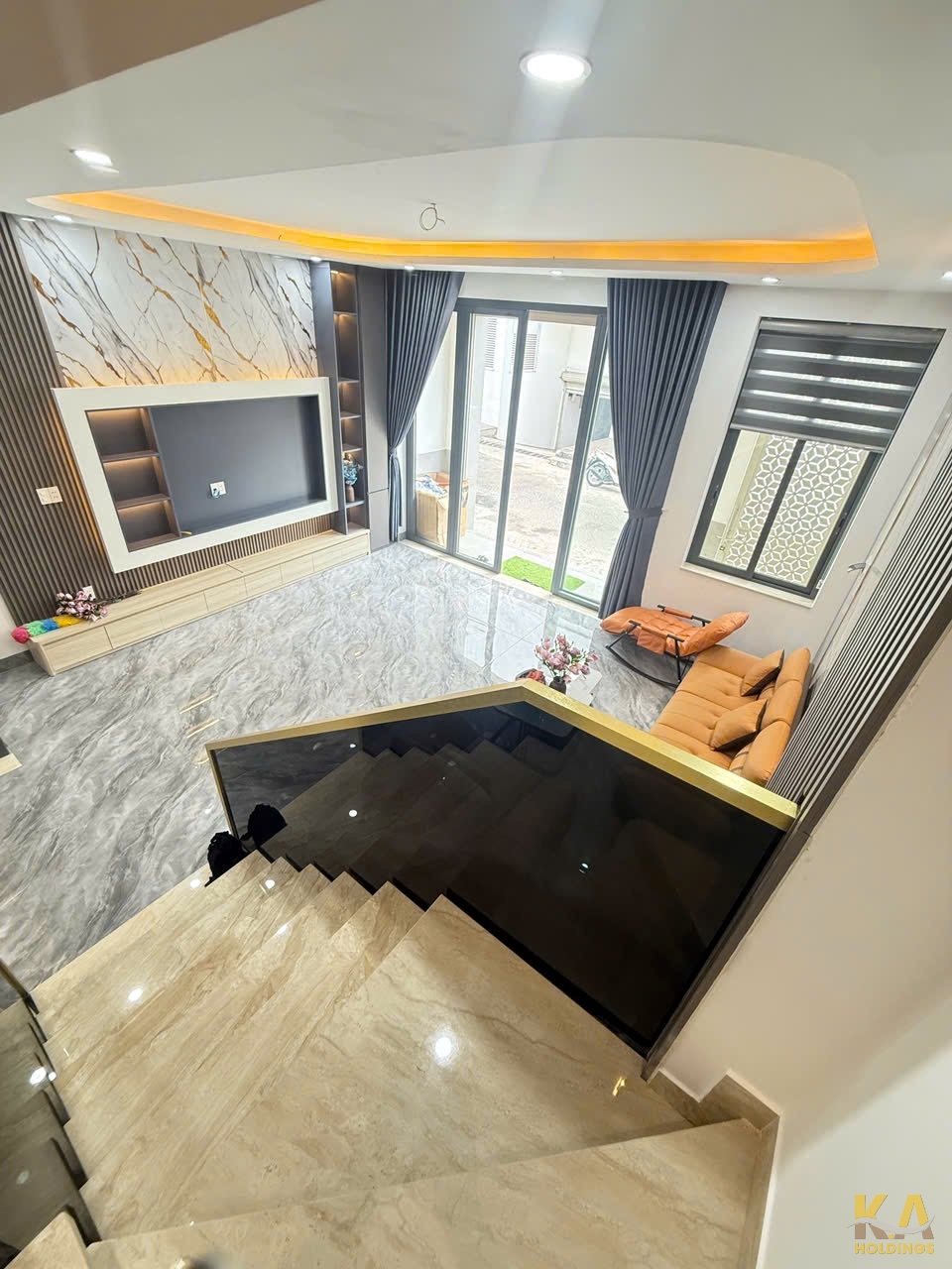 BÁN NHÀ MỚI 1 TRỆT 3 LẦU HOÀNG HOA THÁM - P. VŨNG TÀU - 68,9M (5,9x10,4) - ĐN - HOÀN CÔNG - THANG MÁY - GIÁ 11,99 TỶ (TL)