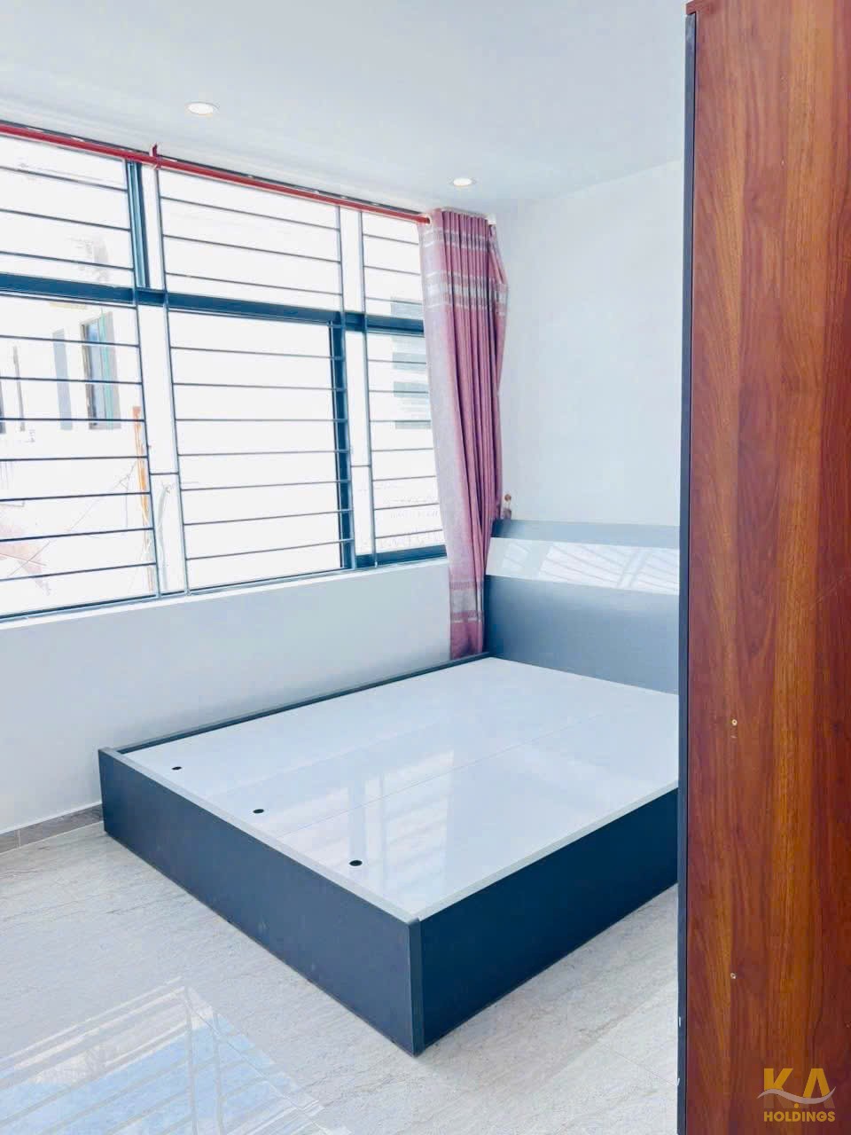 Chính chủ bán nhà mới 1 trệt 3 lầu (4 tấm) hẻm ô tô Trương Công Định, 43.3m² thổ cư, full nội thất – Giá 4.9 tỷ TL